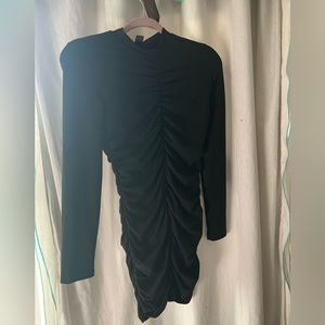 size small black mini scrunch dress🤍
